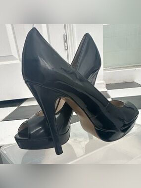 Jessica Simpson Black Patent Peep-Toe Stiletto Pumps